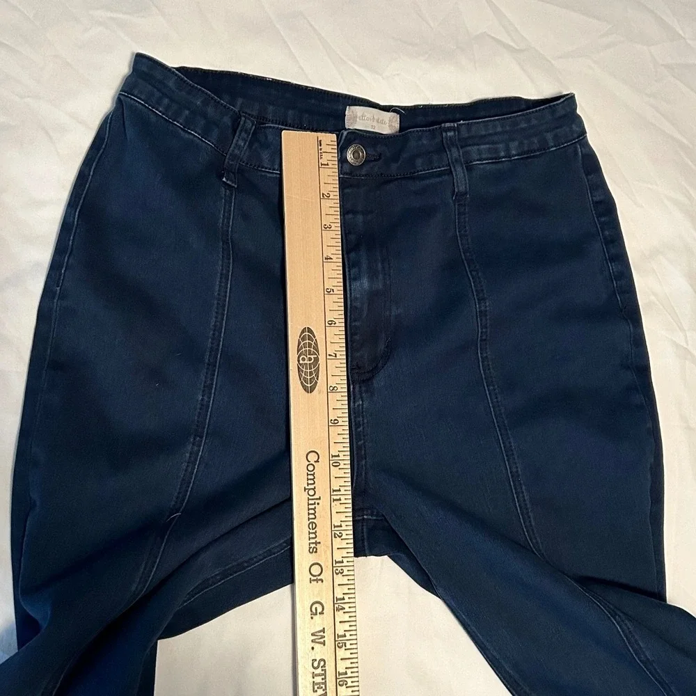 Altard State Women's Size 32 Dark Wash Denim Flare‎ Leg Jeans